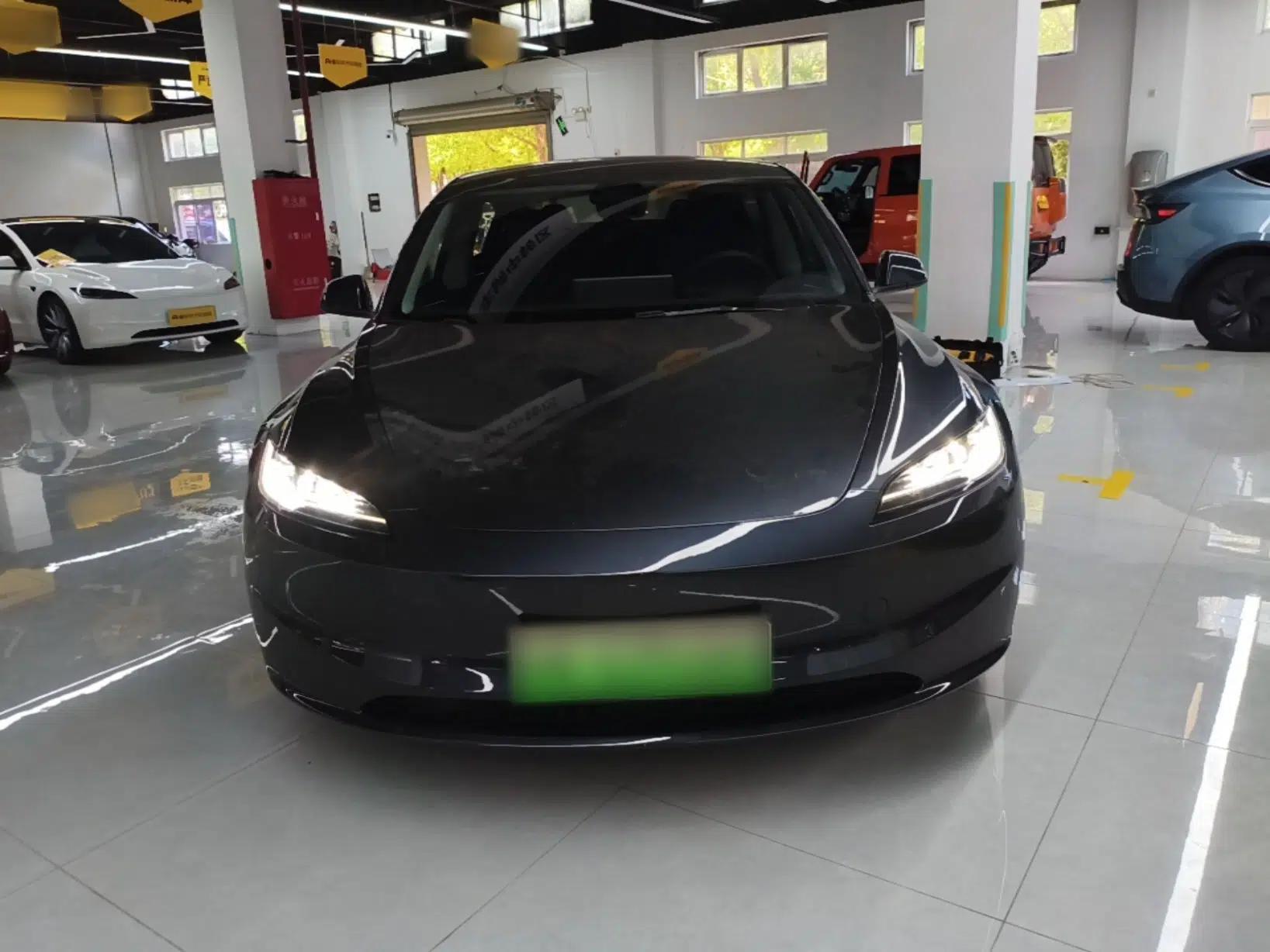 Tesla Model 3 2023 Rear-Wheel-Drive Version — миниатюра 2