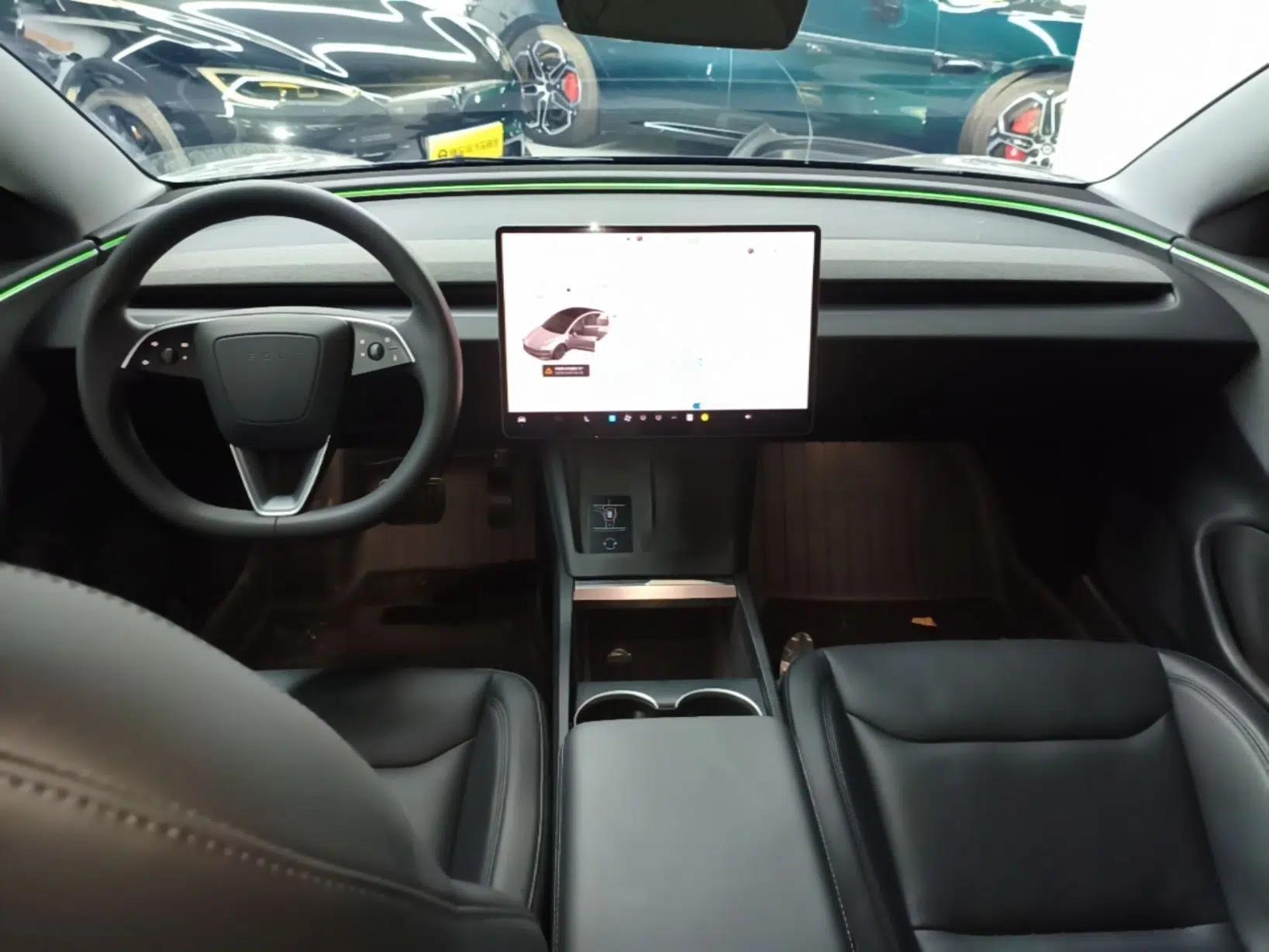 Tesla Model 3 2023 Rear-Wheel-Drive Version — миниатюра 17