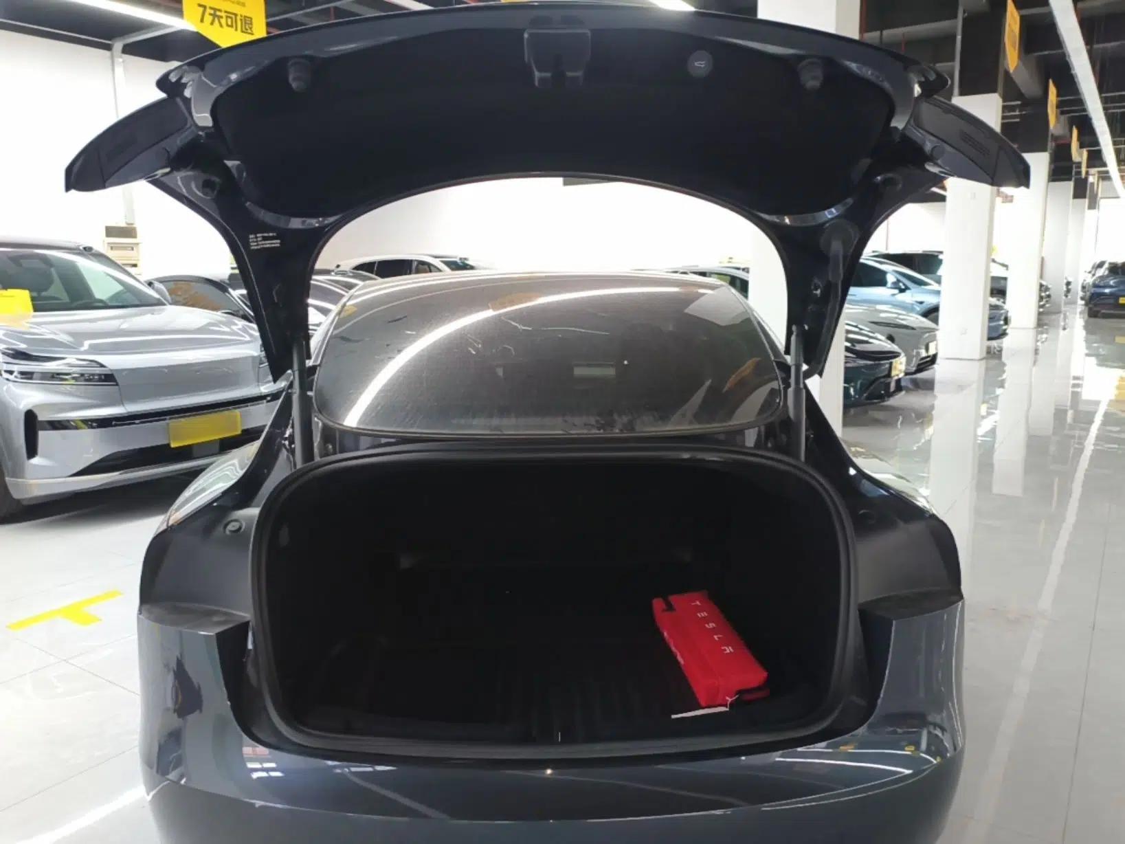 Tesla Model 3 2023 Rear-Wheel-Drive Version — миниатюра 27