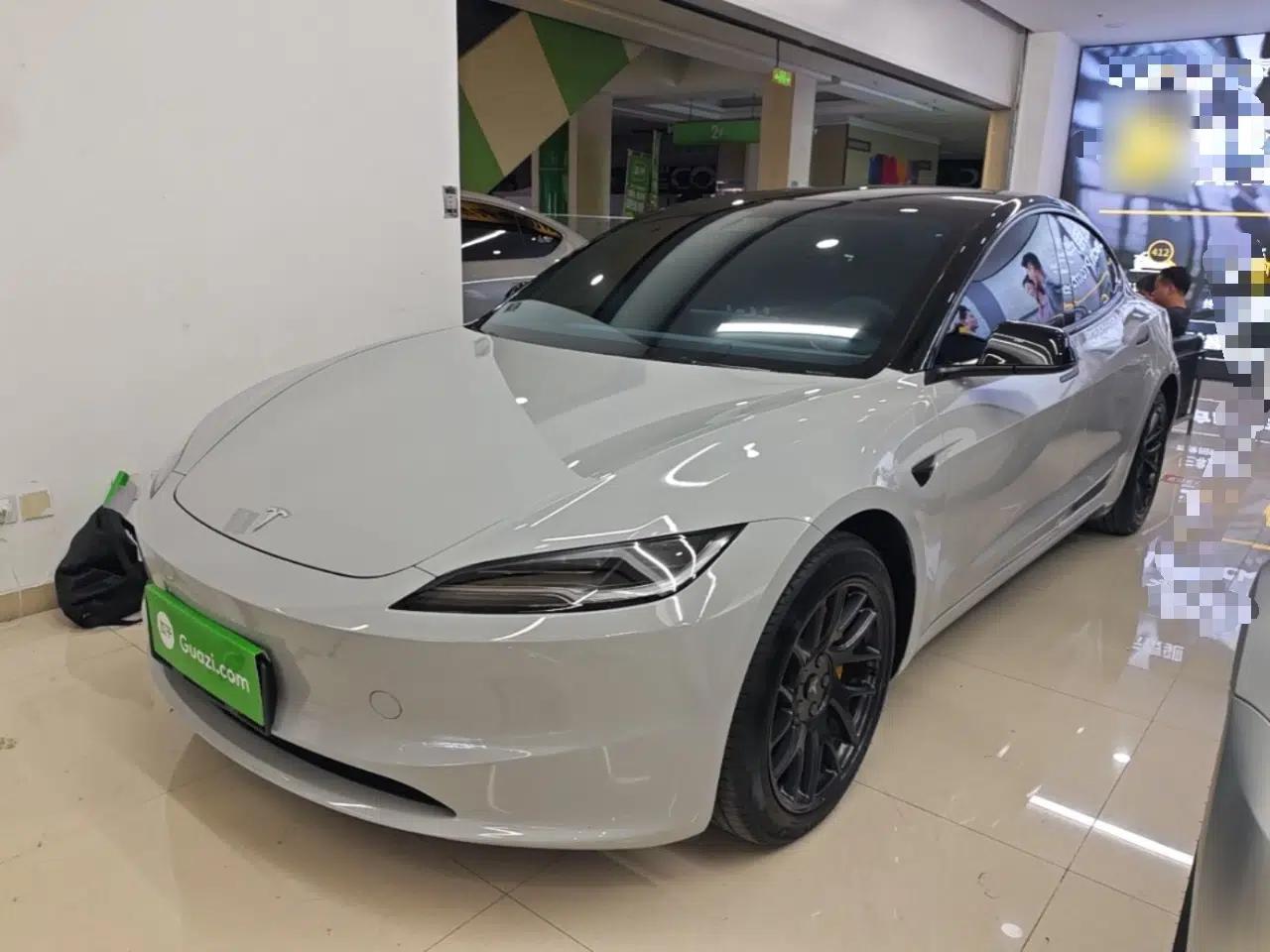 Tesla Model 3 2023 Rear-Wheel-Drive Version — миниатюра 1