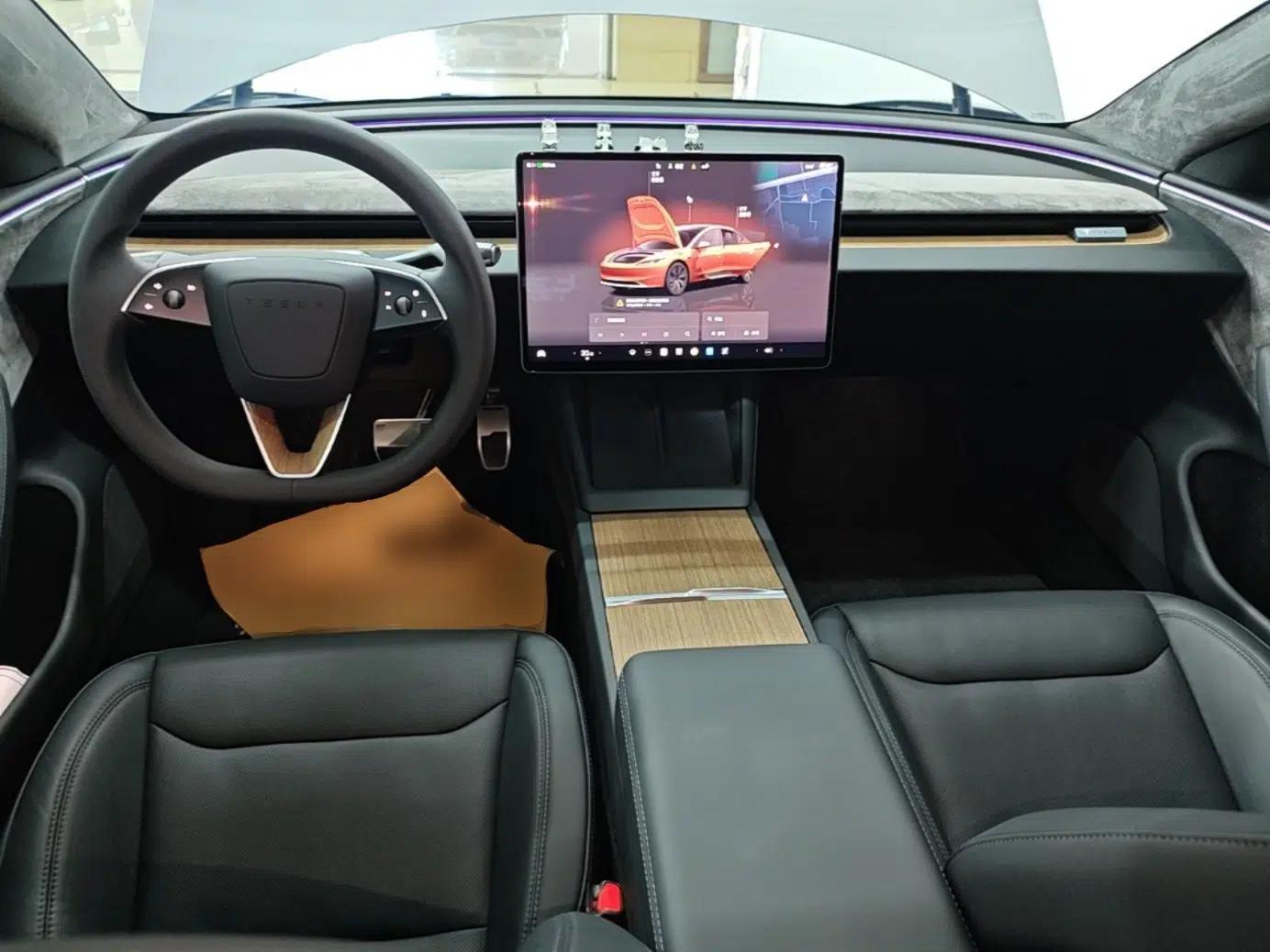 Tesla Model 3 2023 Rear-Wheel-Drive Version — миниатюра 12