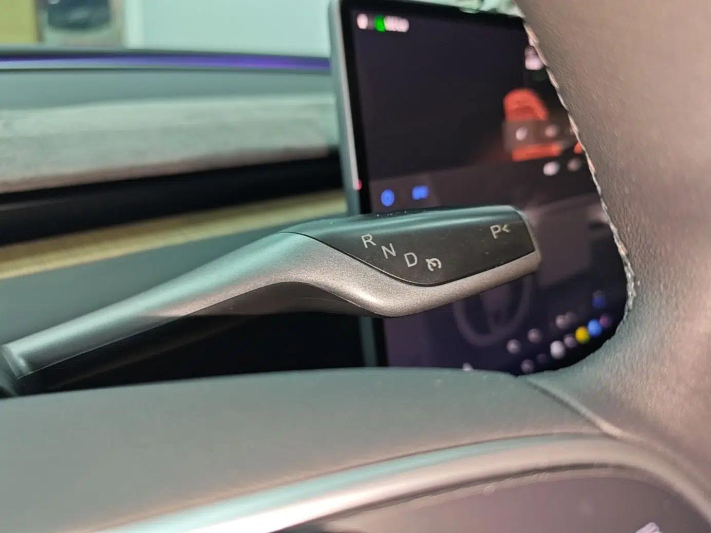 Tesla Model 3 2023 Rear-Wheel-Drive Version — миниатюра 16
