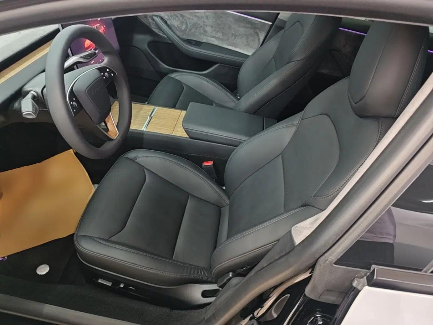 Tesla Model 3 2023 Rear-Wheel-Drive Version — миниатюра 17