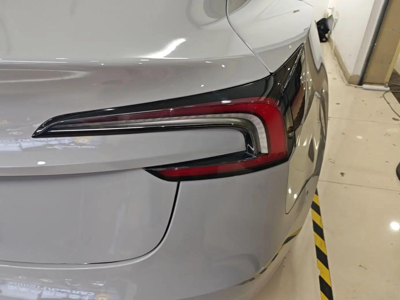 Tesla Model 3 2023 Rear-Wheel-Drive Version — миниатюра 9