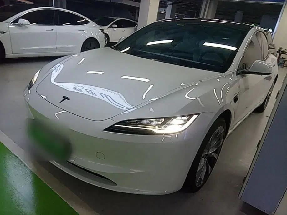 Tesla Model 3 2025 Model Revised Long-Range Rear-Wheel-Drive Version — миниатюра 1