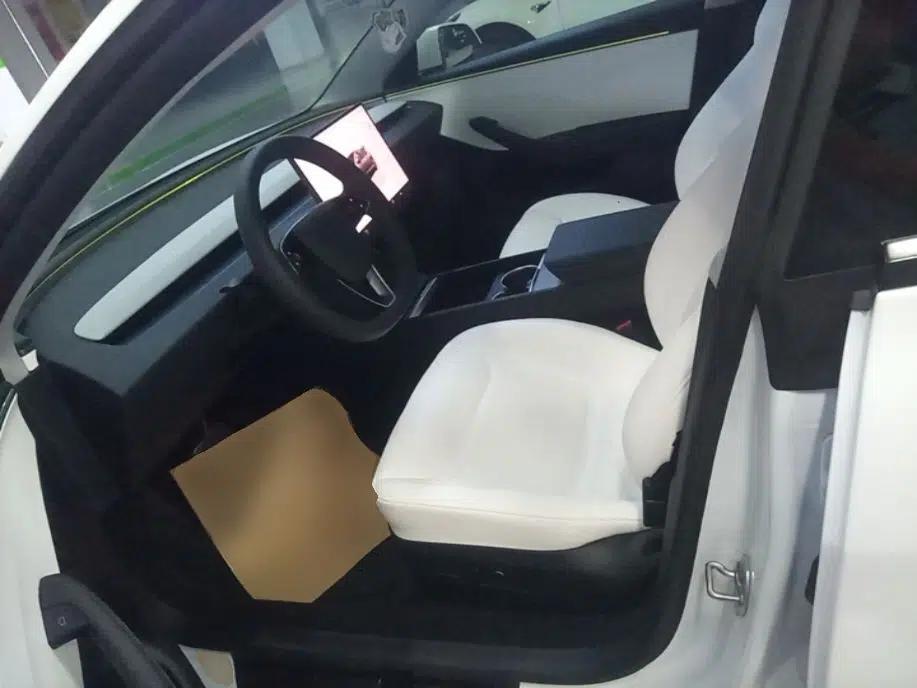 Tesla Model 3 2025 Model Revised Long-Range Rear-Wheel-Drive Version — миниатюра 17
