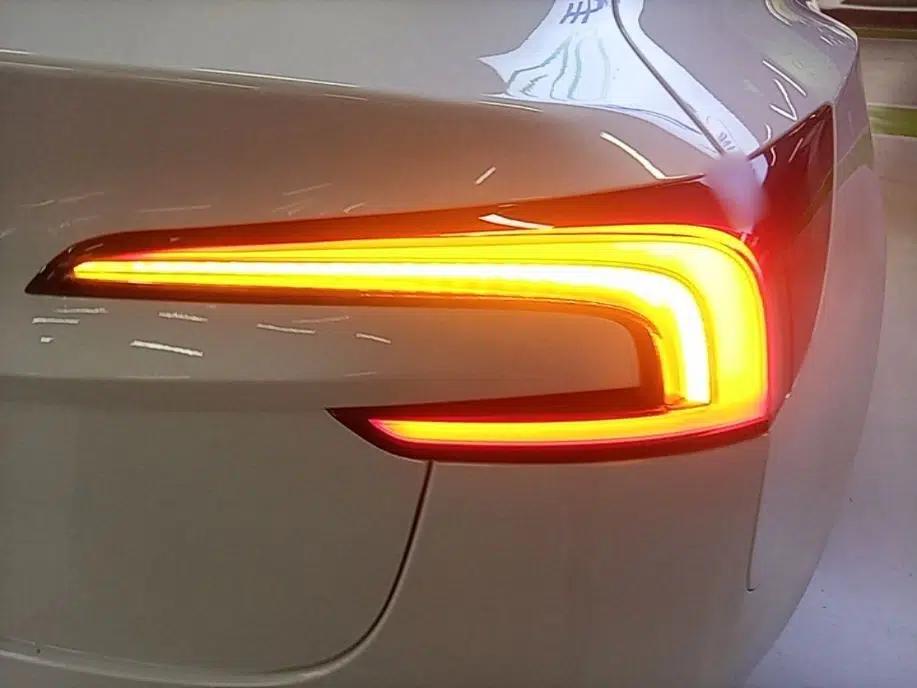 Tesla Model 3 2025 Model Revised Long-Range Rear-Wheel-Drive Version — миниатюра 9