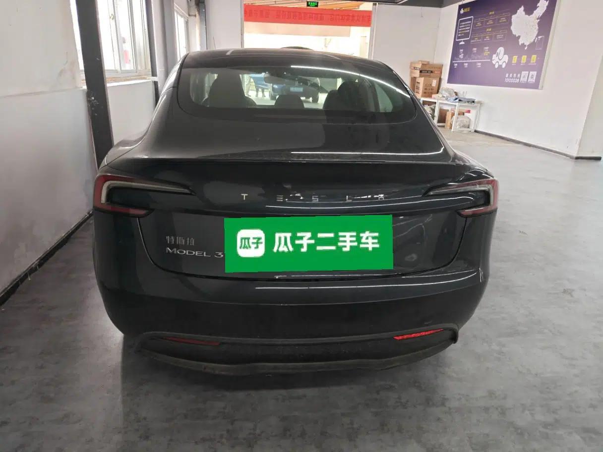 Tesla Model 3 2025 Rear-Wheel-Drive Version — миниатюра 3