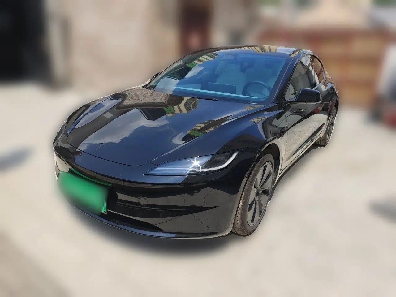Tesla Model 3 2025 Model Revised Long-Range All-Wheel-Drive Version — миниатюра 1