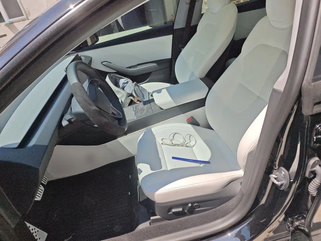 Tesla Model 3 2025 Model Revised Long-Range All-Wheel-Drive Version — миниатюра 12