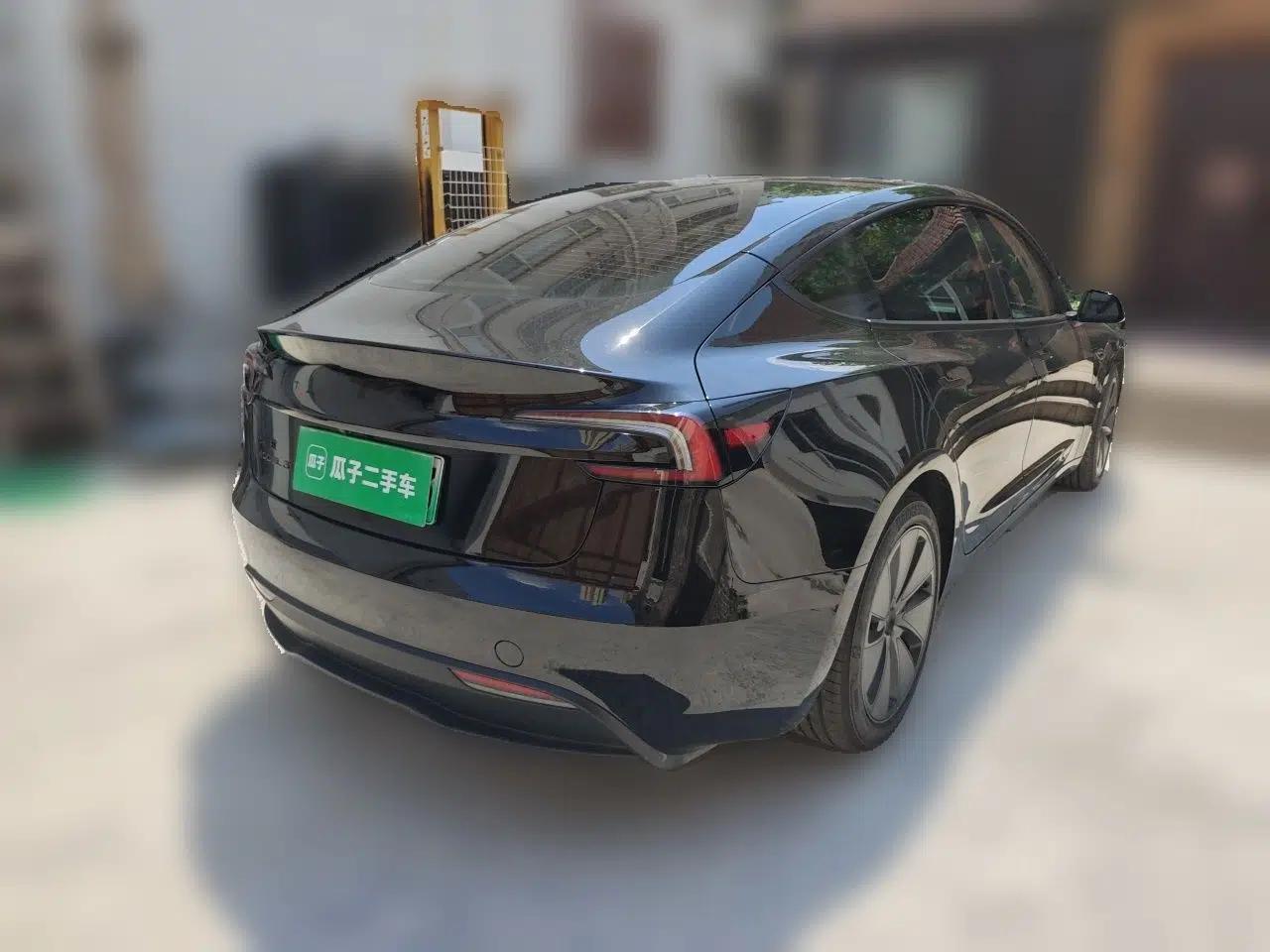 Tesla Model 3 2025 Model Revised Long-Range All-Wheel-Drive Version — миниатюра 4