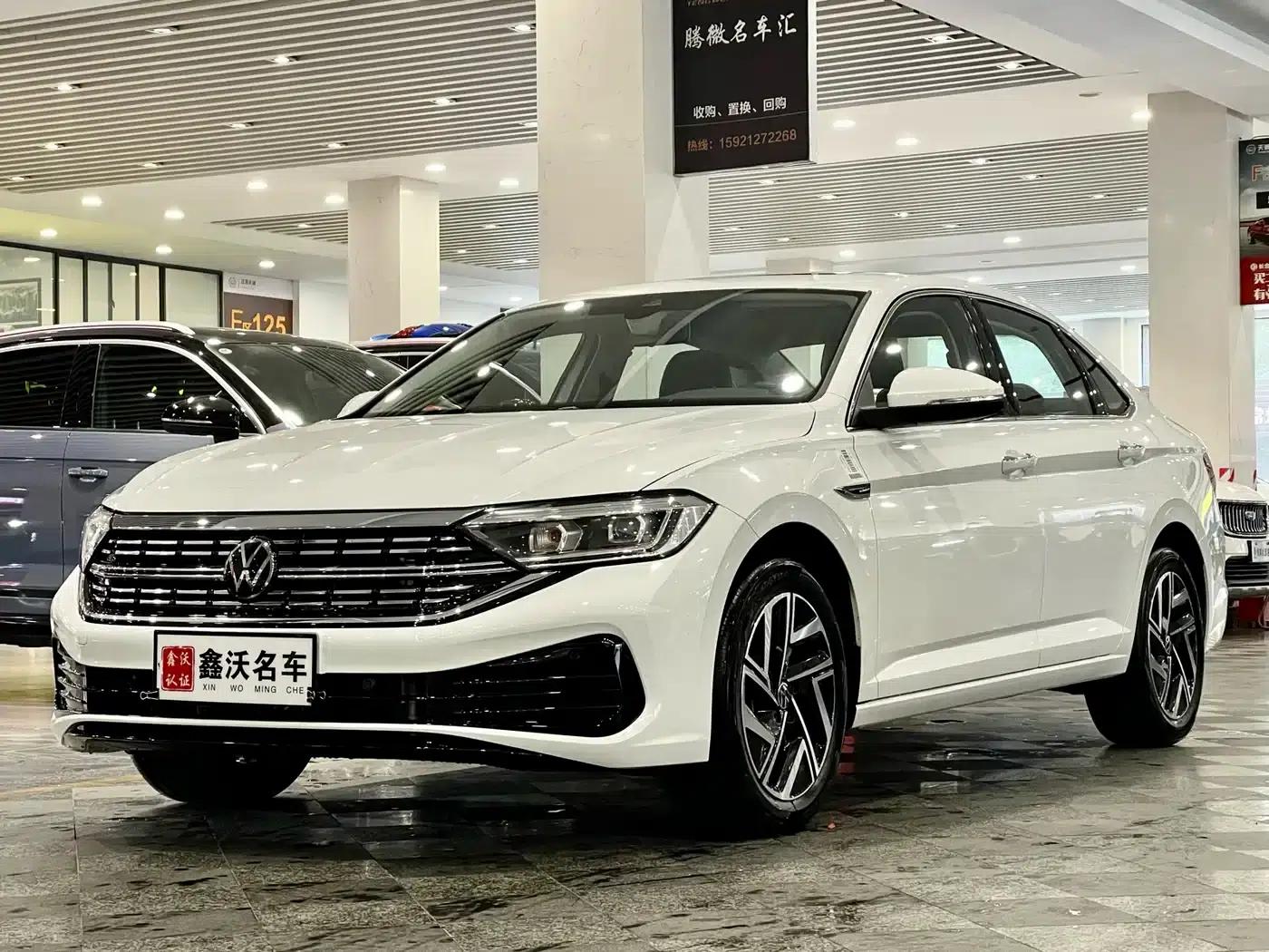 2024 Volkswagen Sagitar 300TSI DSG Super Edition — миниатюра 1