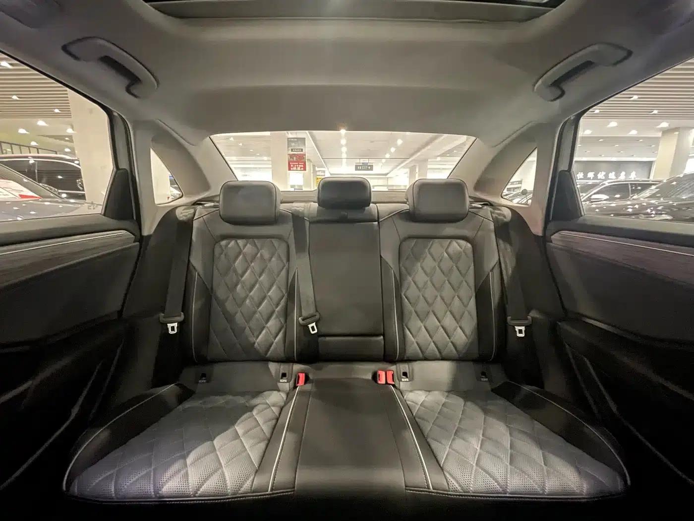 2024 Volkswagen Sagitar 300TSI DSG Super Edition — миниатюра 17