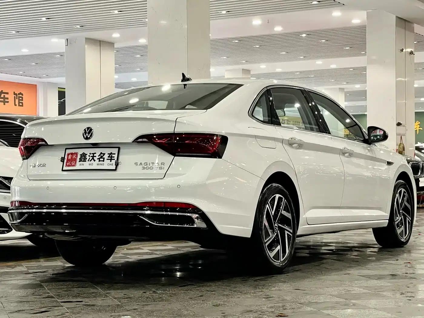 2024 Volkswagen Sagitar 300TSI DSG Super Edition — миниатюра 4