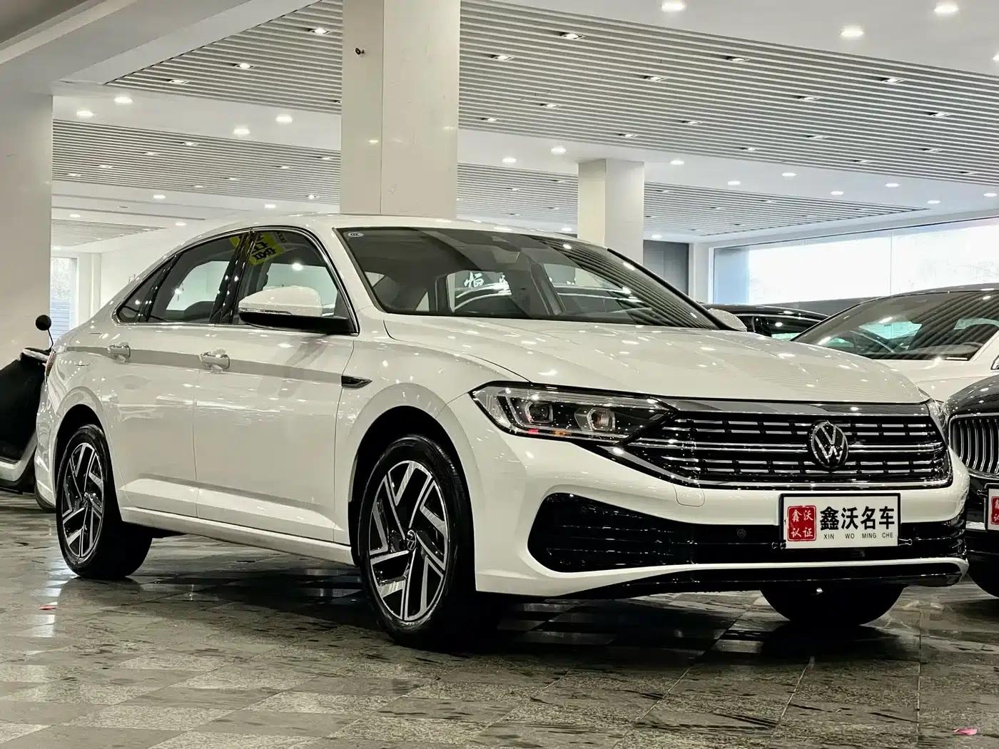 2024 Volkswagen Sagitar 300TSI DSG Super Edition — миниатюра 5