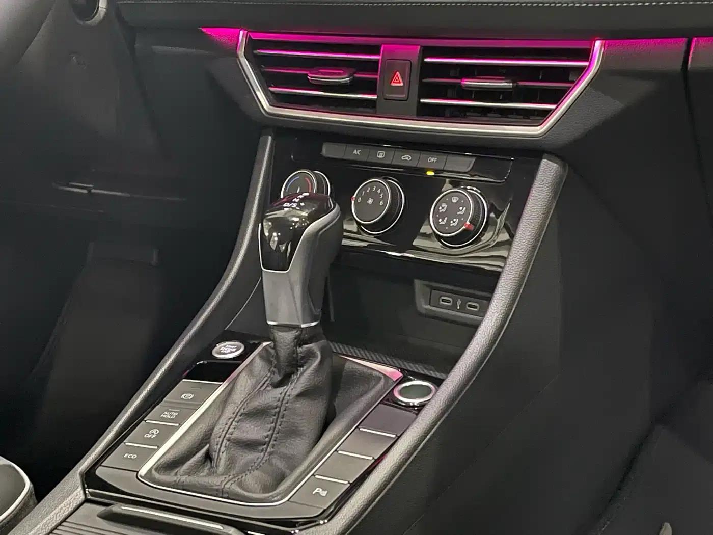 2024 Volkswagen Sagitar 300TSI DSG Super Edition — миниатюра 7