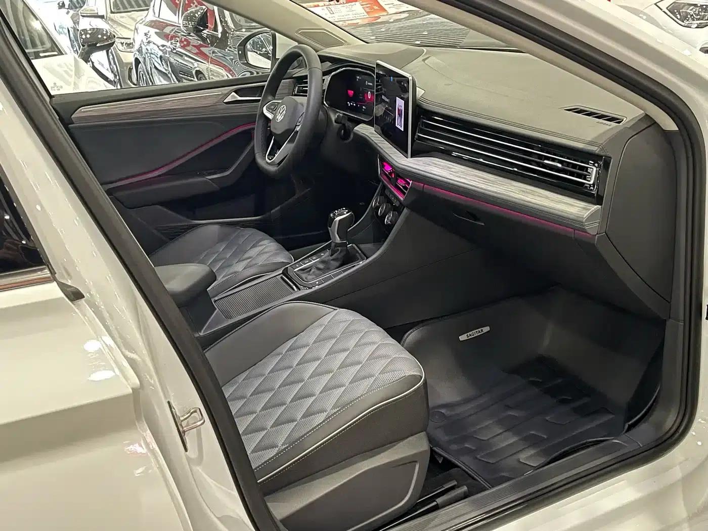 2024 Volkswagen Sagitar 300TSI DSG Super Edition — миниатюра 10