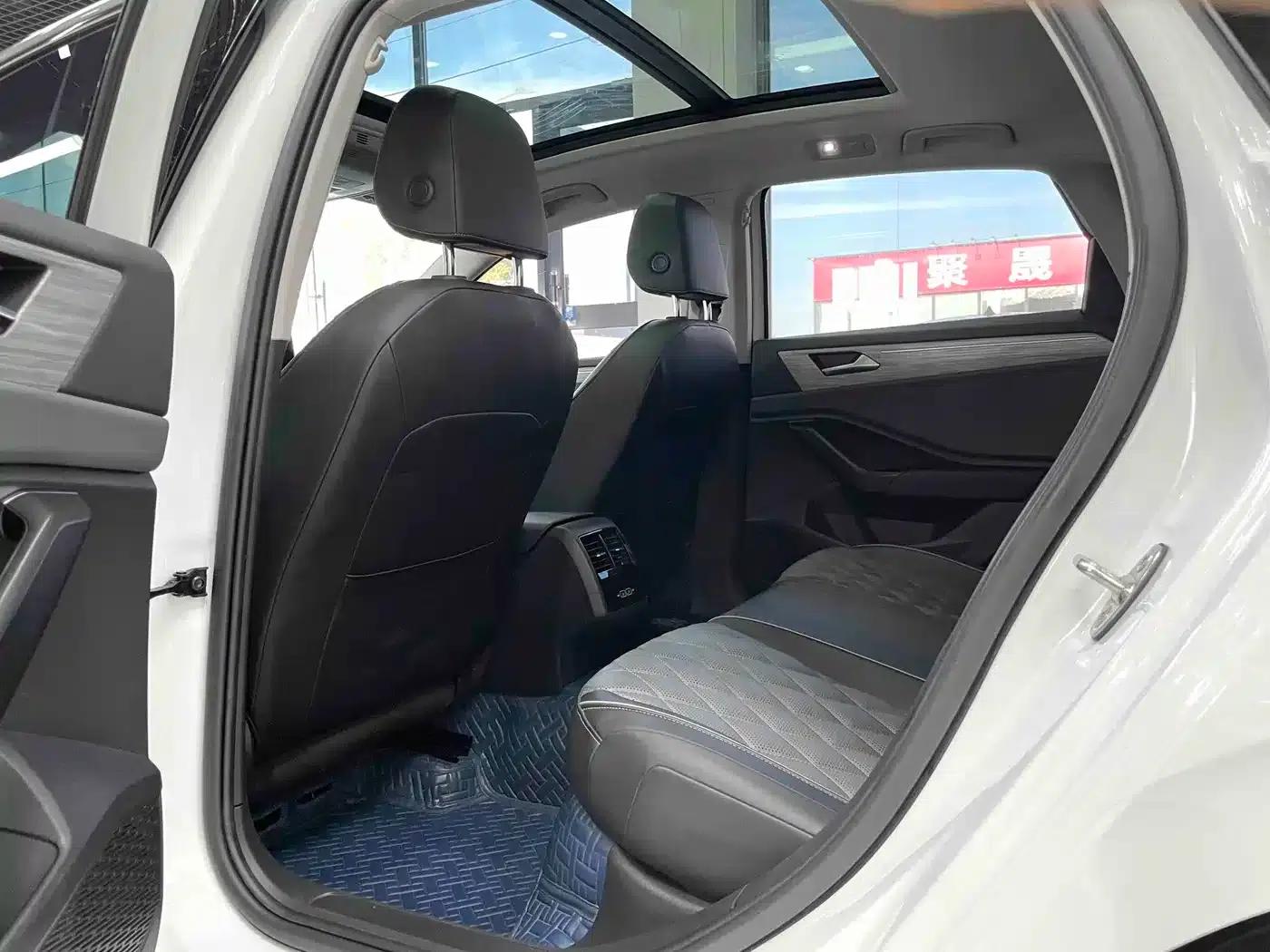 2023 Volkswagen Sagitar 280TSI DSG Super Edition — миниатюра 10