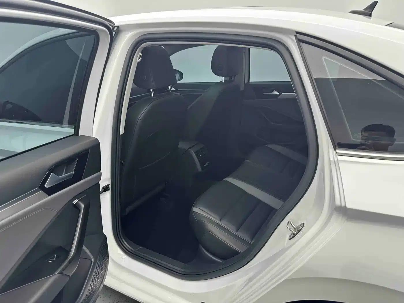 2021 Volkswagen Sagitar 280TSI DSG Super Edition — миниатюра 11