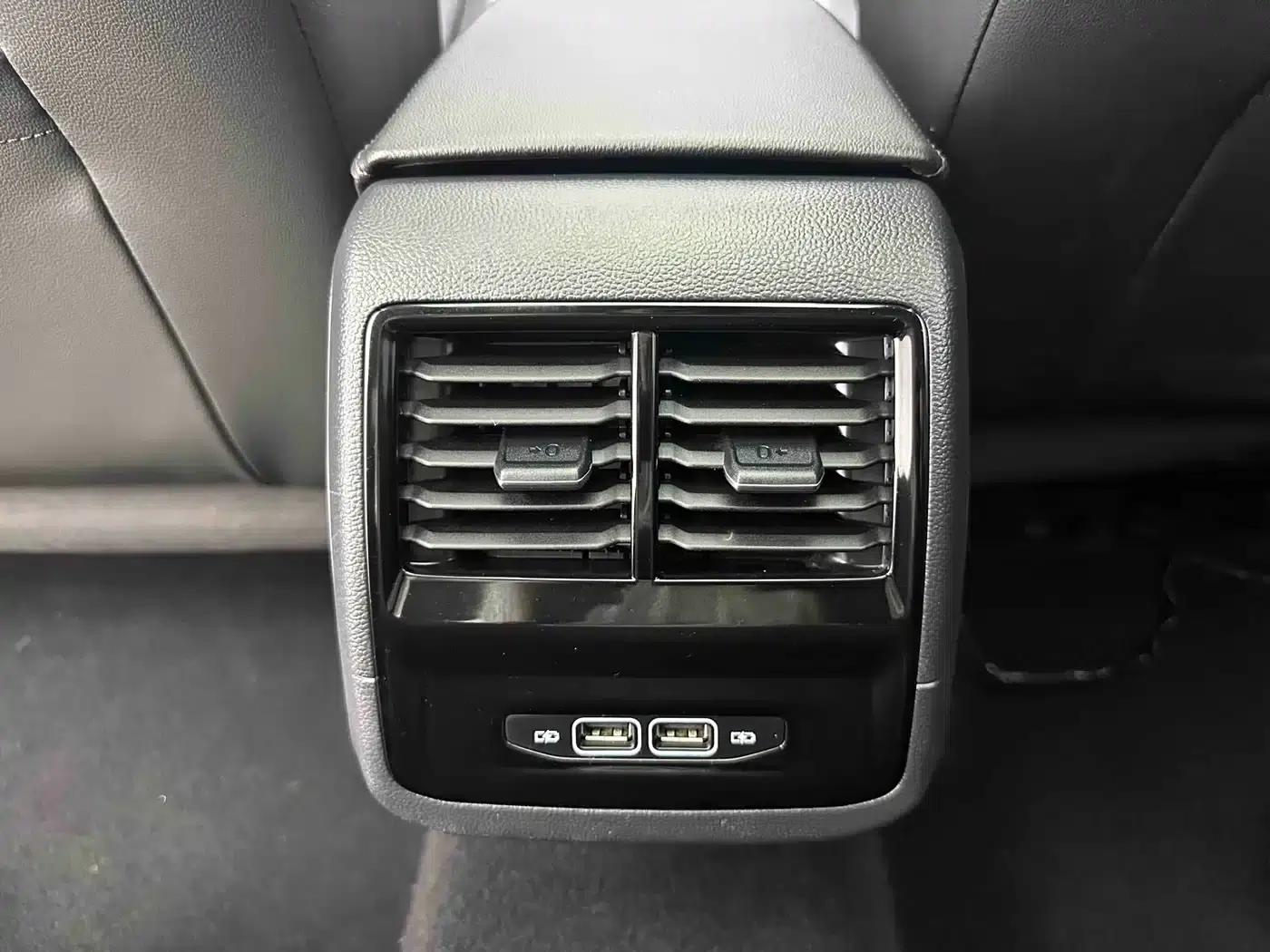 2021 Volkswagen Sagitar 280TSI DSG Super Edition — миниатюра 12