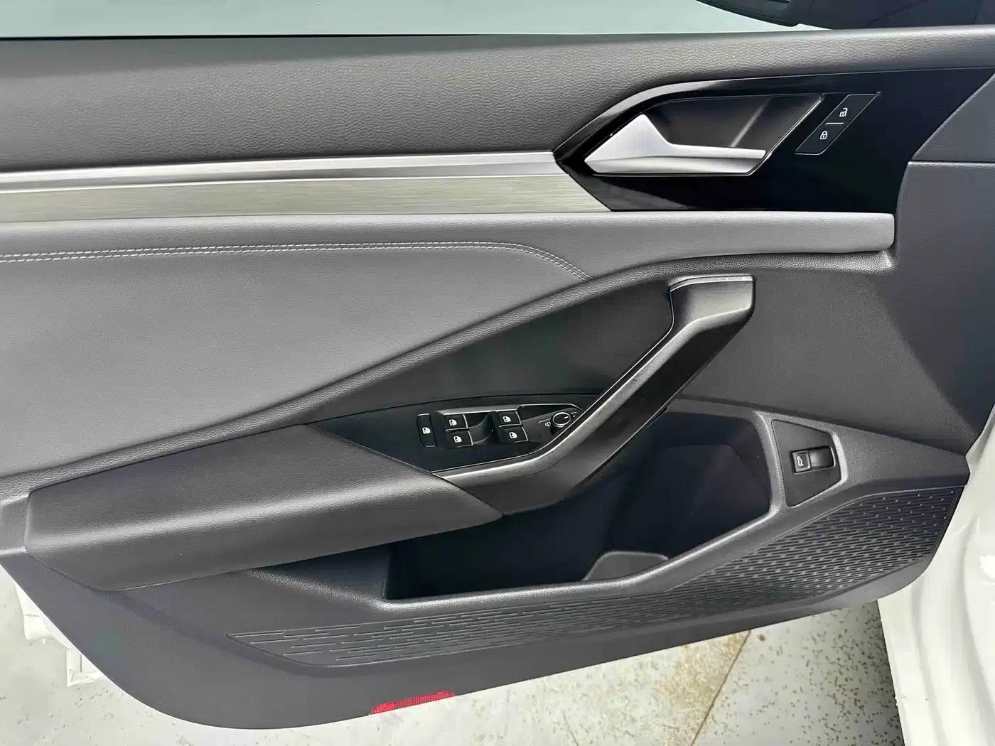 2021 Volkswagen Sagitar 280TSI DSG Super Edition — миниатюра 10