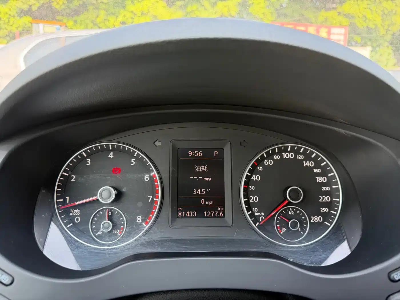 2014 Volkswagen Sagitar 1.4TSI Automatic Luxury — миниатюра 12