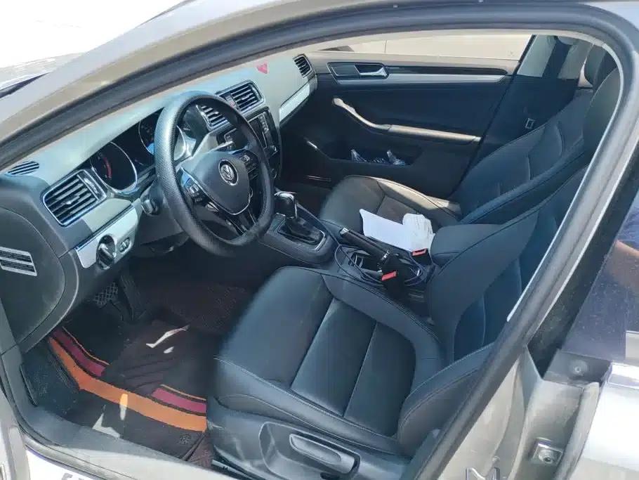 2015 Volkswagen Sagitar 1.6L Automatic Comfort Model — миниатюра 9