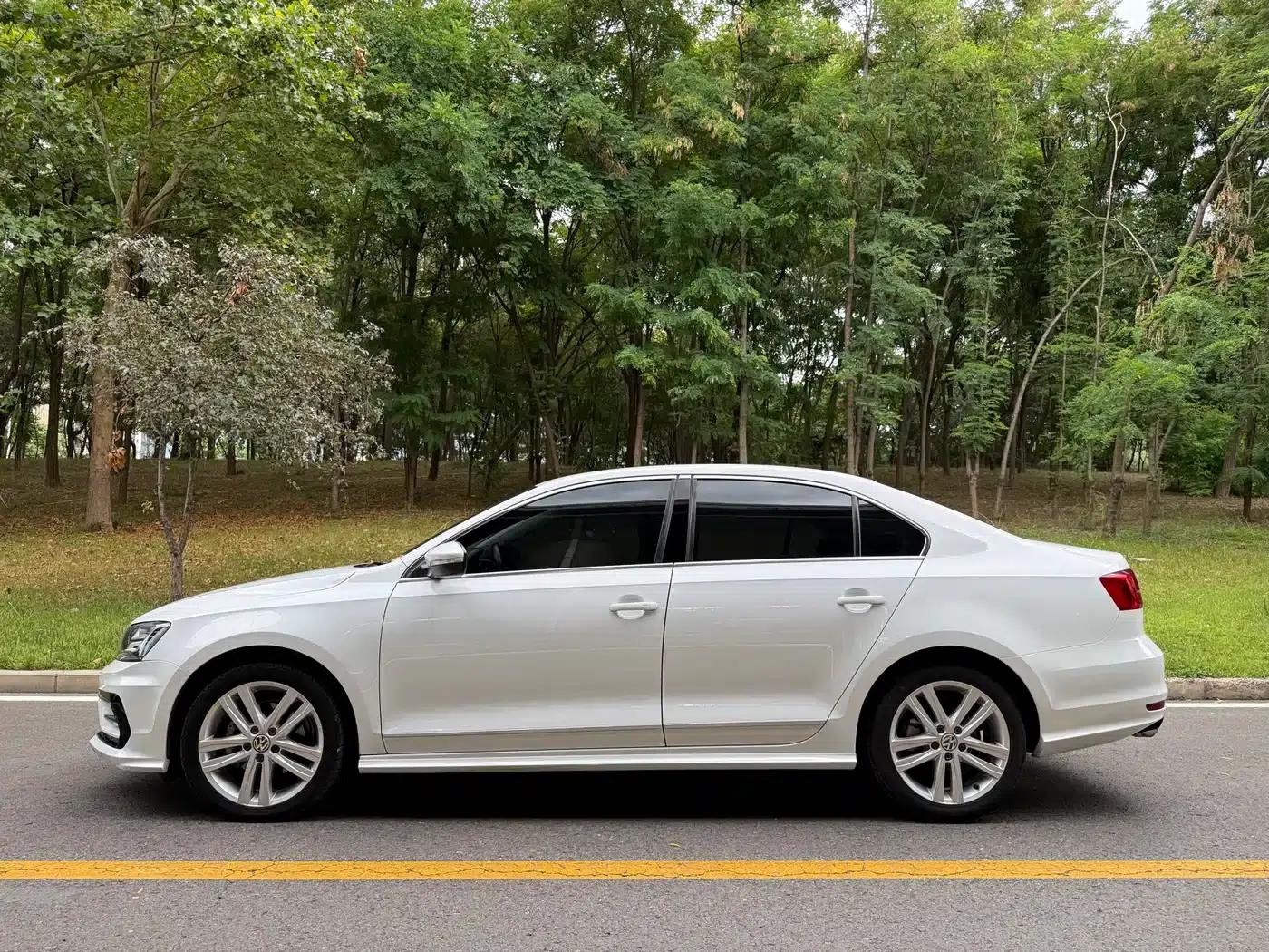 2018 Volkswagen Sagitar 280TSI DSG Dynamic Edition — миниатюра 3
