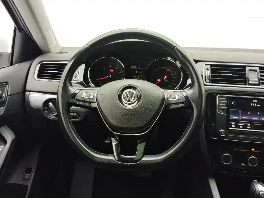 2018 Volkswagen Sagitar 1.6L Automatic Comfort Model — миниатюра 15