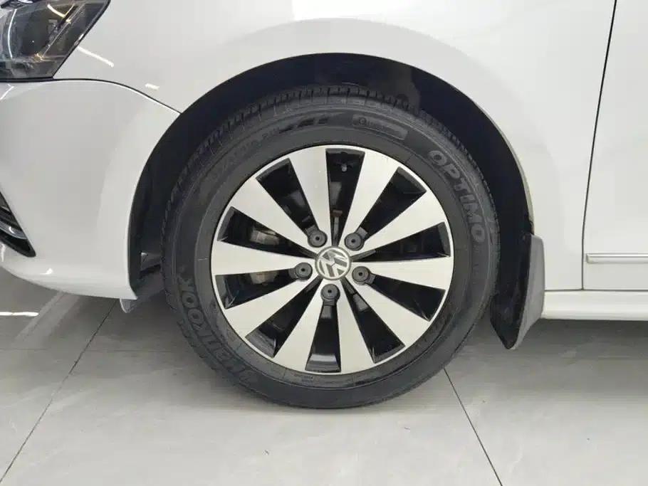 2018 Volkswagen Sagitar 1.6L Automatic Comfort Model — миниатюра 6
