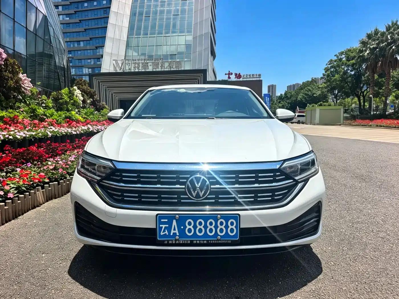 2023 Volkswagen Sagitar 280TSI DSG Super Edition — миниатюра 2