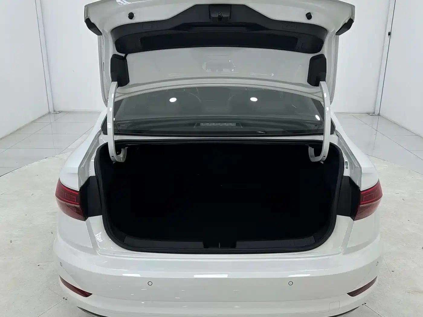 2022 Volkswagen Sagitar 280TSI DSG Super Edition — миниатюра 16