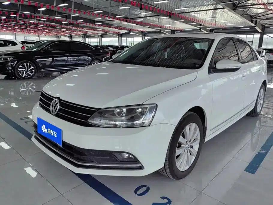 2015 Volkswagen Sagitar 1.6L Manual Comfort Edition — миниатюра 1