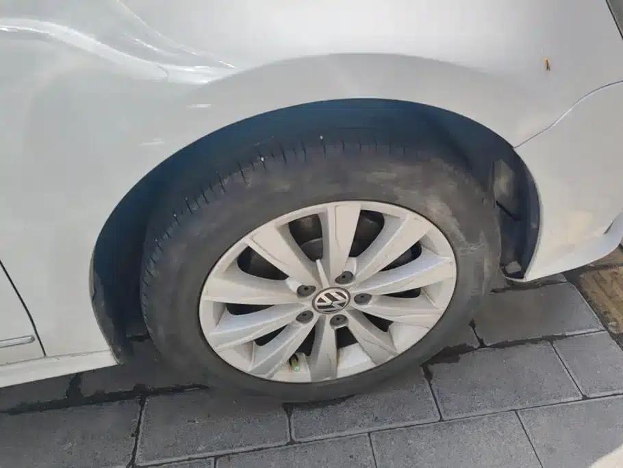 2015 Volkswagen Sagitar 1.6L Manual Comfort Edition — миниатюра 6