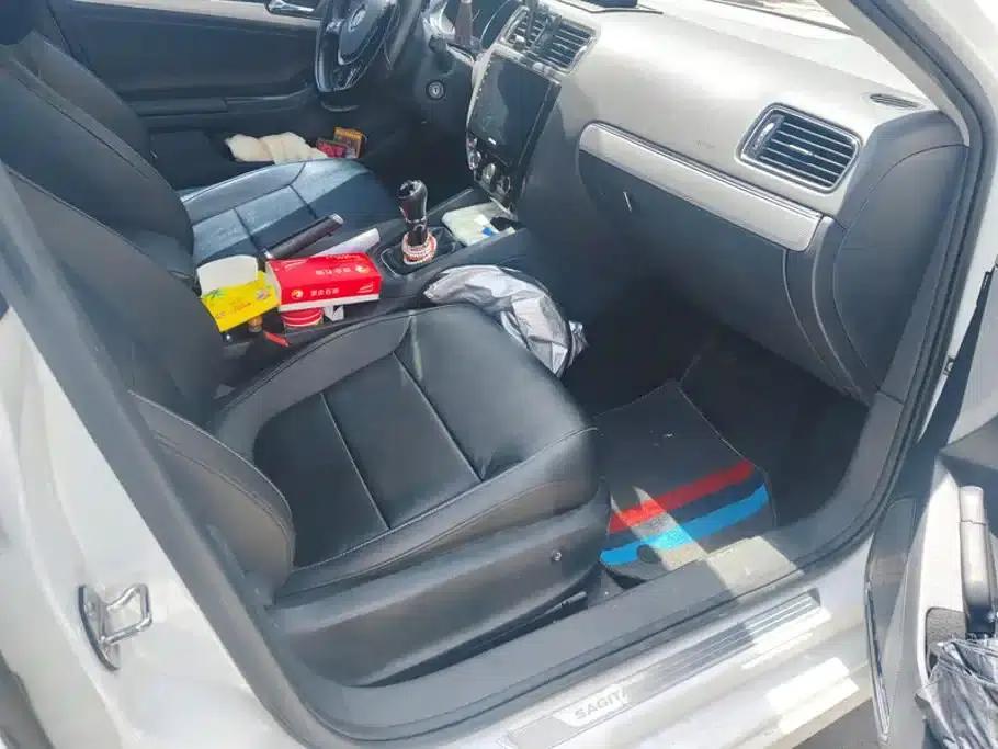2015 Volkswagen Sagitar 1.6L Manual Comfort Edition — миниатюра 8