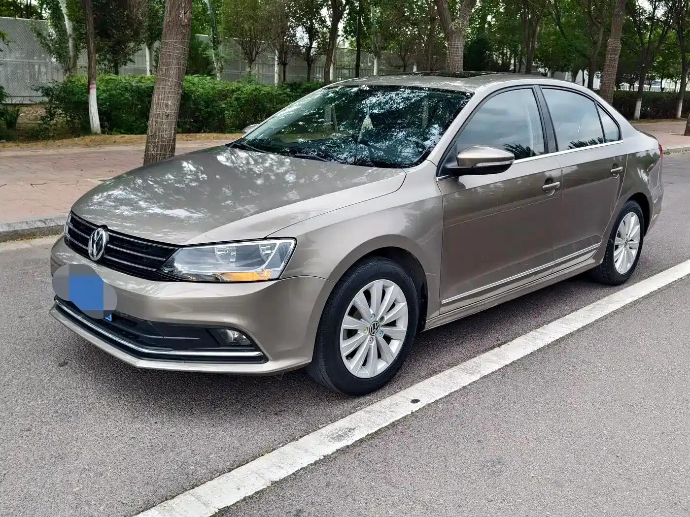 2015 Volkswagen Sagitar 1.6L Manual Comfort Edition — миниатюра 5