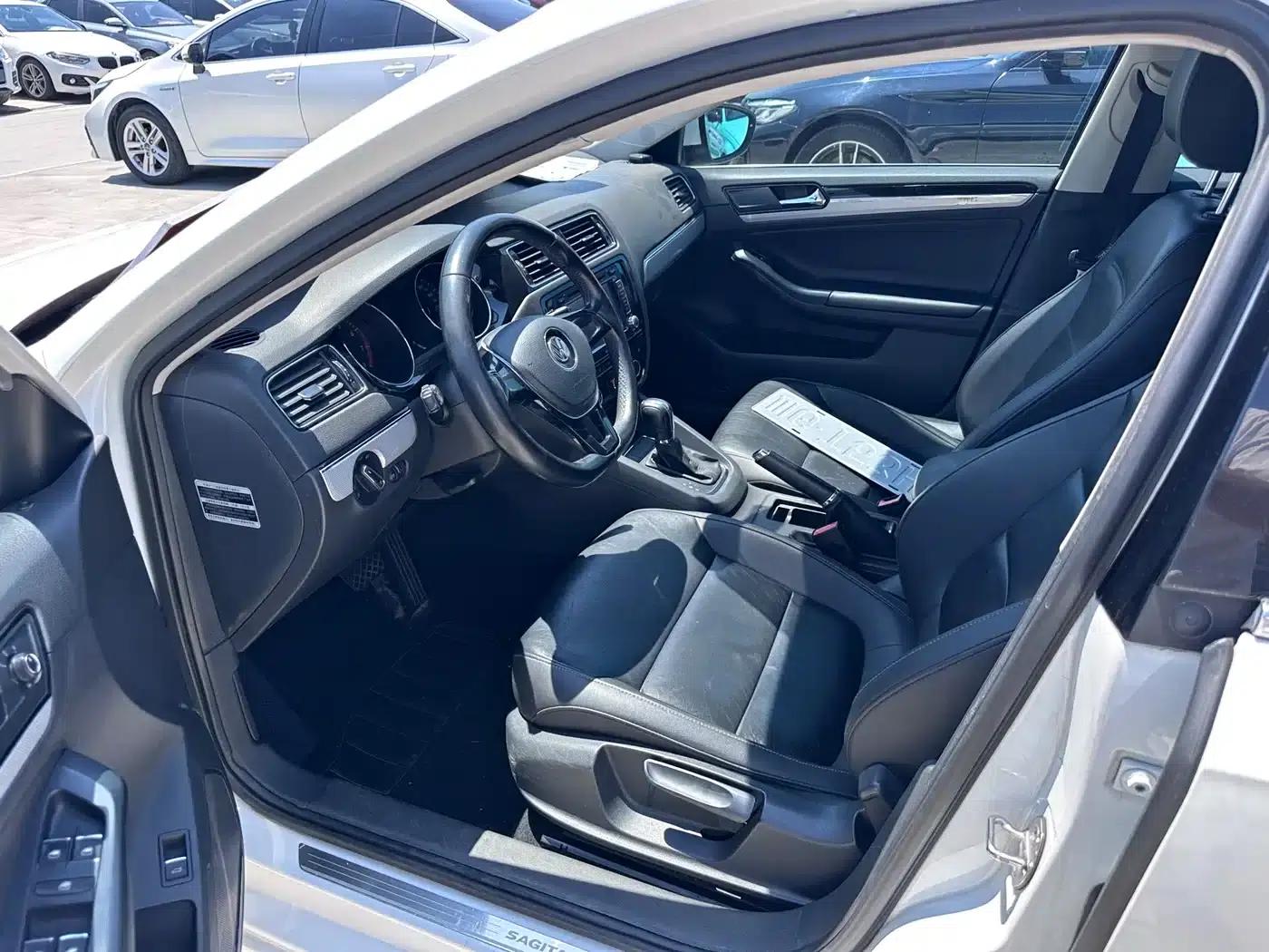 2015 Volkswagen Sagitar 1.6L Automatic Comfort Model — миниатюра 5
