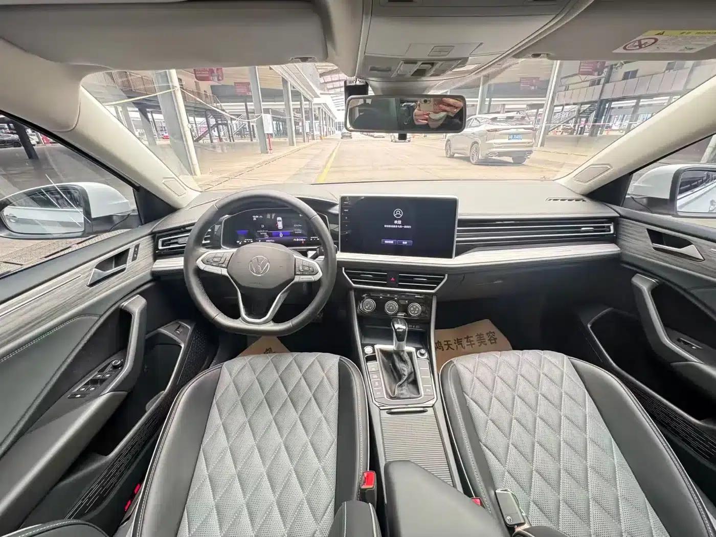 2023 Volkswagen Sagitar 300TSI DSG Super Edition — миниатюра 8