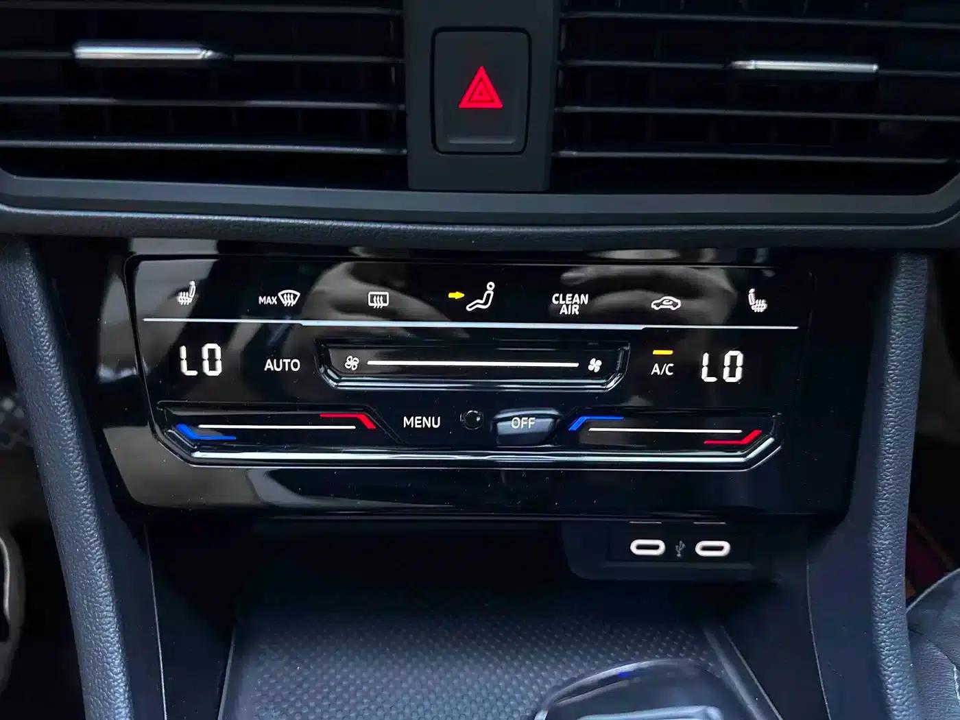 2021 Volkswagen Sagitar 280TSI DSG Excellence Edition — миниатюра 17