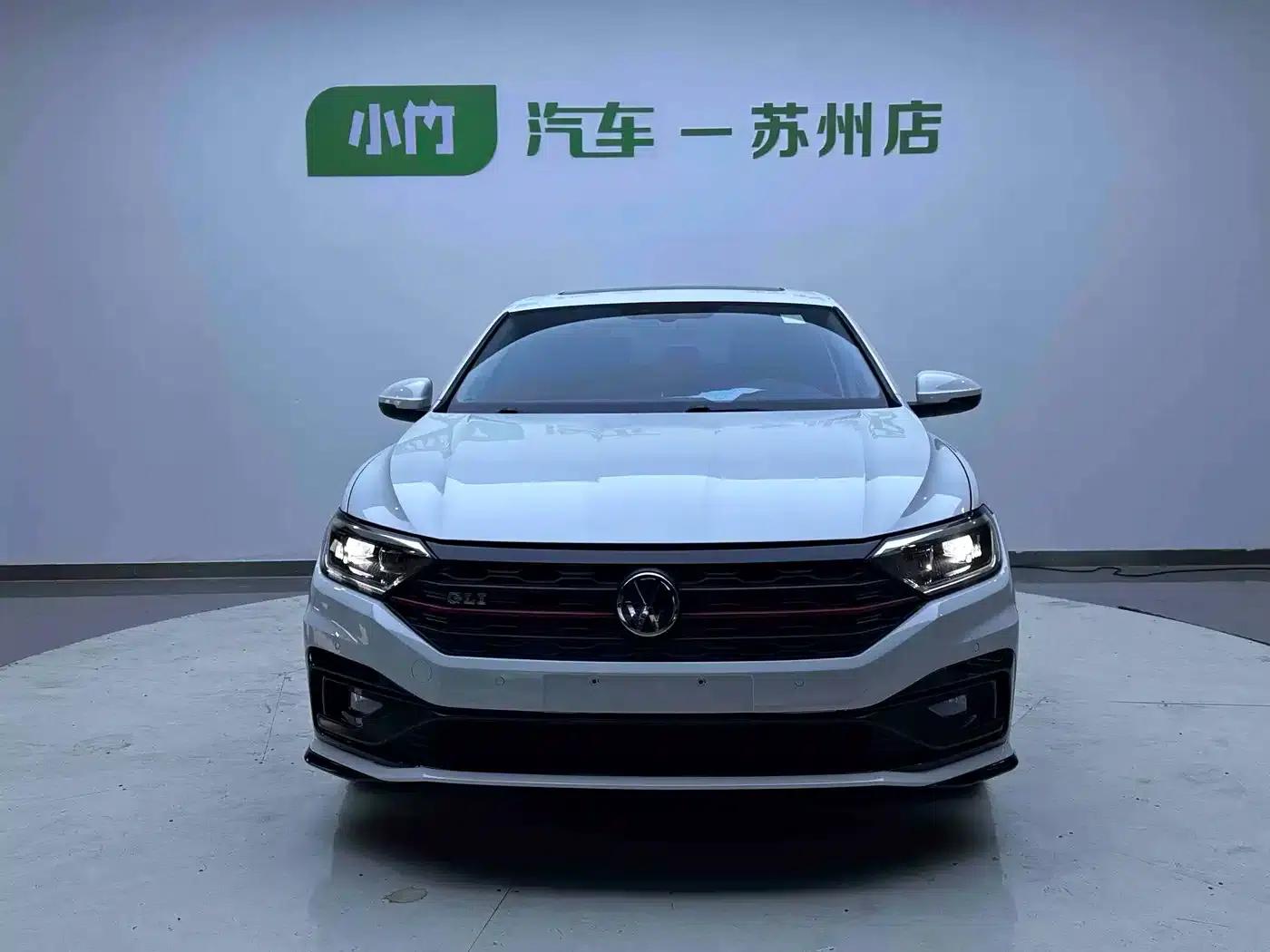 2021 Volkswagen Sagitar 280TSI DSG Excellence Edition — миниатюра 3