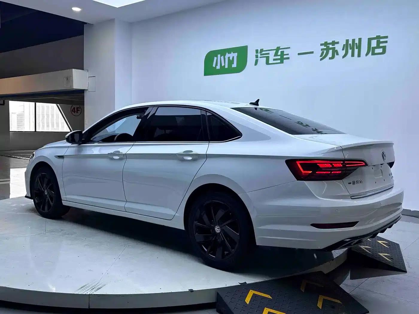2021 Volkswagen Sagitar 280TSI DSG Excellence Edition — миниатюра 4
