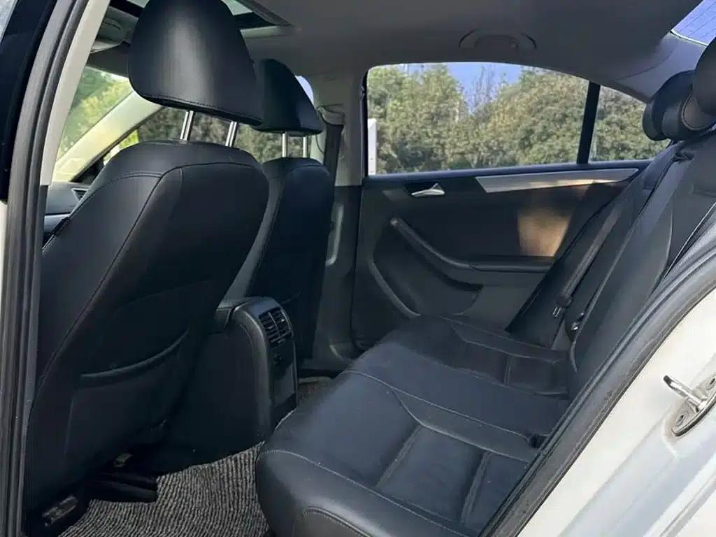 2014 Volkswagen Sagitar 1.4TSI Manual Deluxe Edition — миниатюра 7