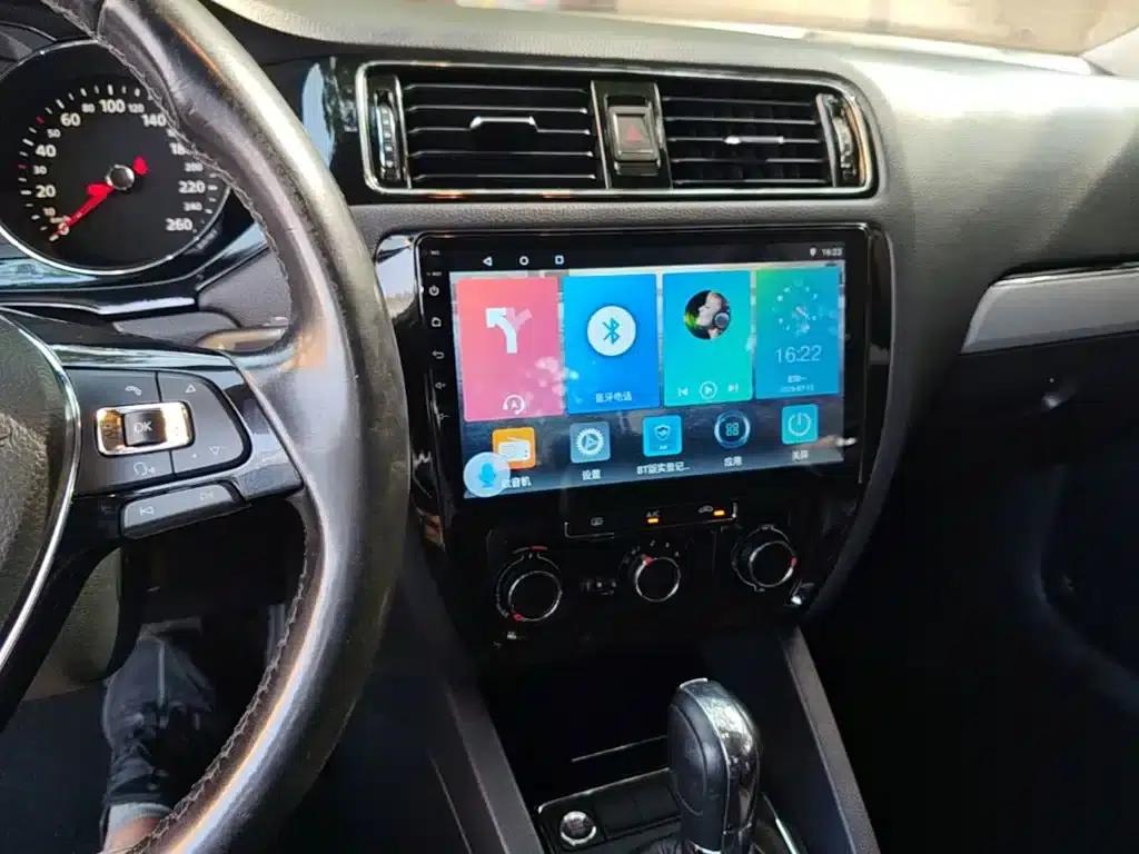 2018 Volkswagen Sagitar 1.6L Automatic Comfort Model — миниатюра 13
