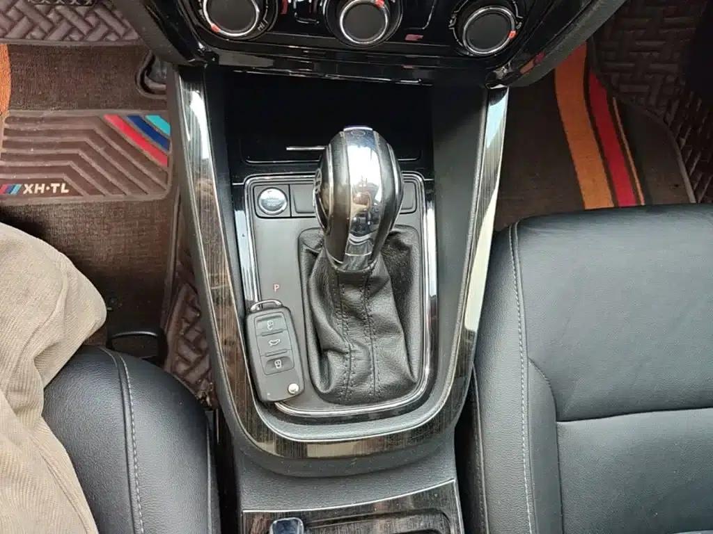 2018 Volkswagen Sagitar 1.6L Automatic Comfort Model — миниатюра 14