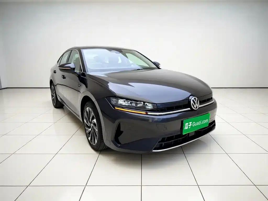 2026 Volkswagen Sagitar L 300TSI DSG Luxury Edition — миниатюра 4