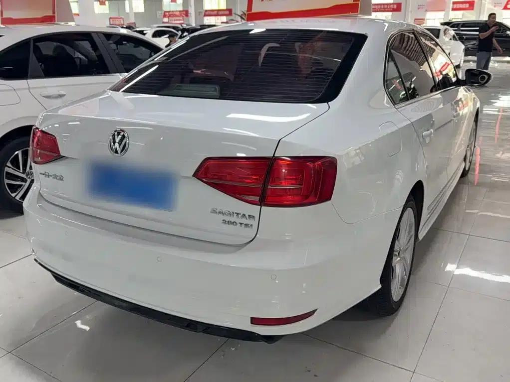 2018 Volkswagen Sagitar 280TSI DSG Dynamic Edition — миниатюра 11