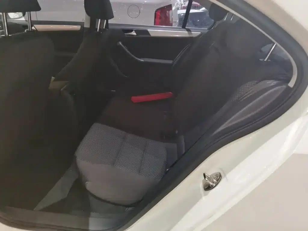 2014 Volkswagen Sagitar Facelift 1.6L Automatic Leading Edition — миниатюра 17