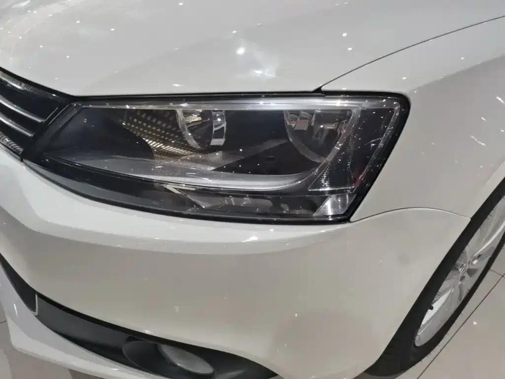 2014 Volkswagen Sagitar Facelift 1.6L Automatic Leading Edition — миниатюра 24