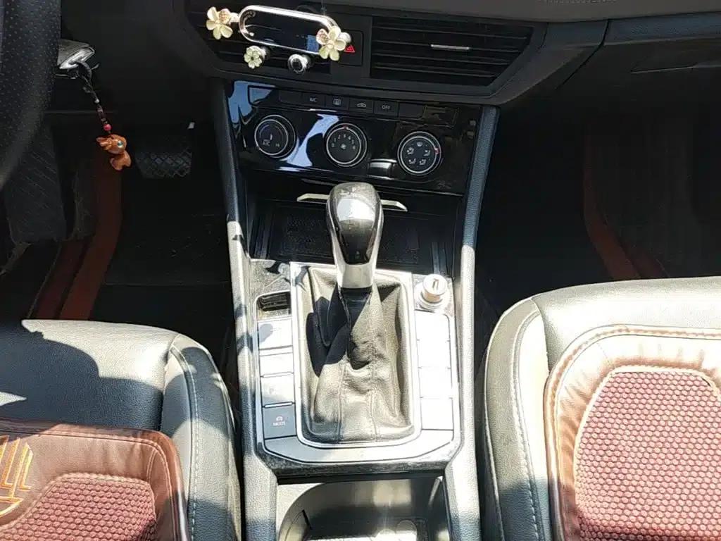 2019 Volkswagen Sagitar 200TSI DSG Comfort Model (China VI Emission Standard) — миниатюра 14