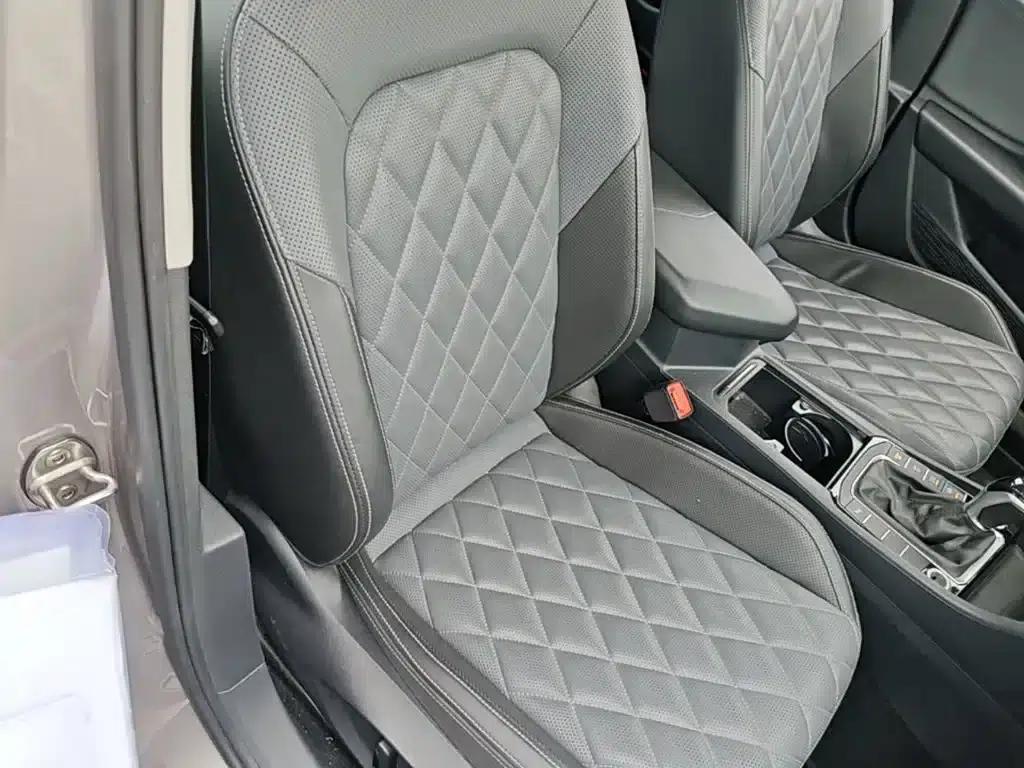 2023 Volkswagen Sagitar 300TSI DSG Excellence Edition — миниатюра 25